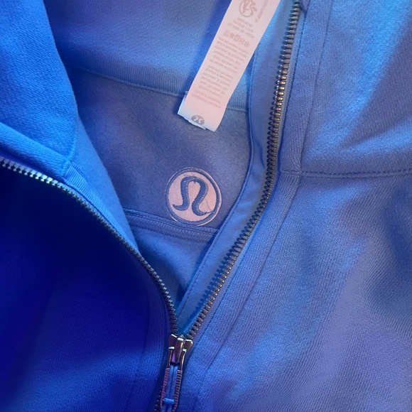 Light blue lululemon quarter zip scuba - Picture 5 of 8